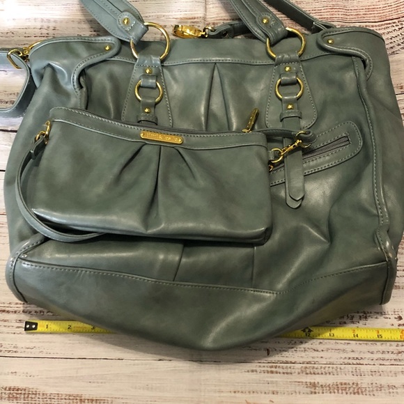 Timi & Leslie Diaper Bag and Wristlet with Stroller Straps Some Wear - Picture 2 of 14